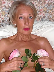 Check real amateur MILFs..